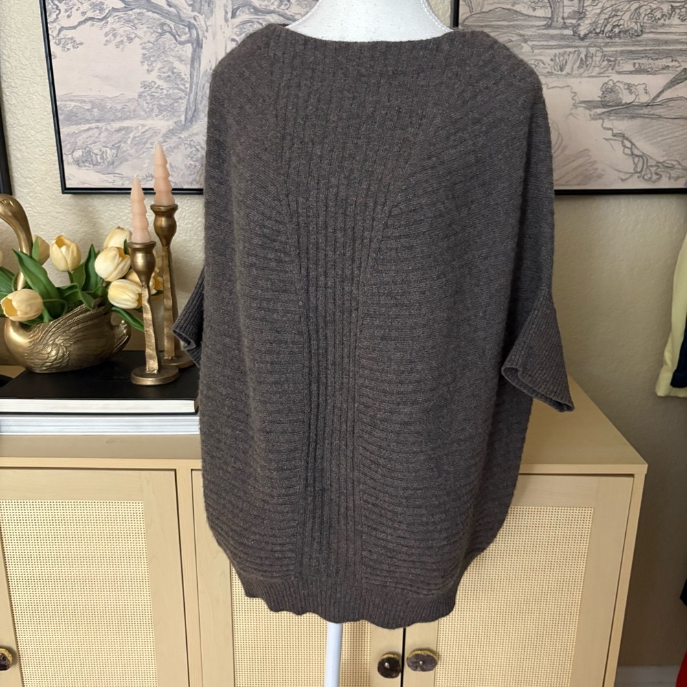 VINCE Brown 100% Cashmere Ribbed Cocoon Asymmetrical Sweater‎ Size Medium